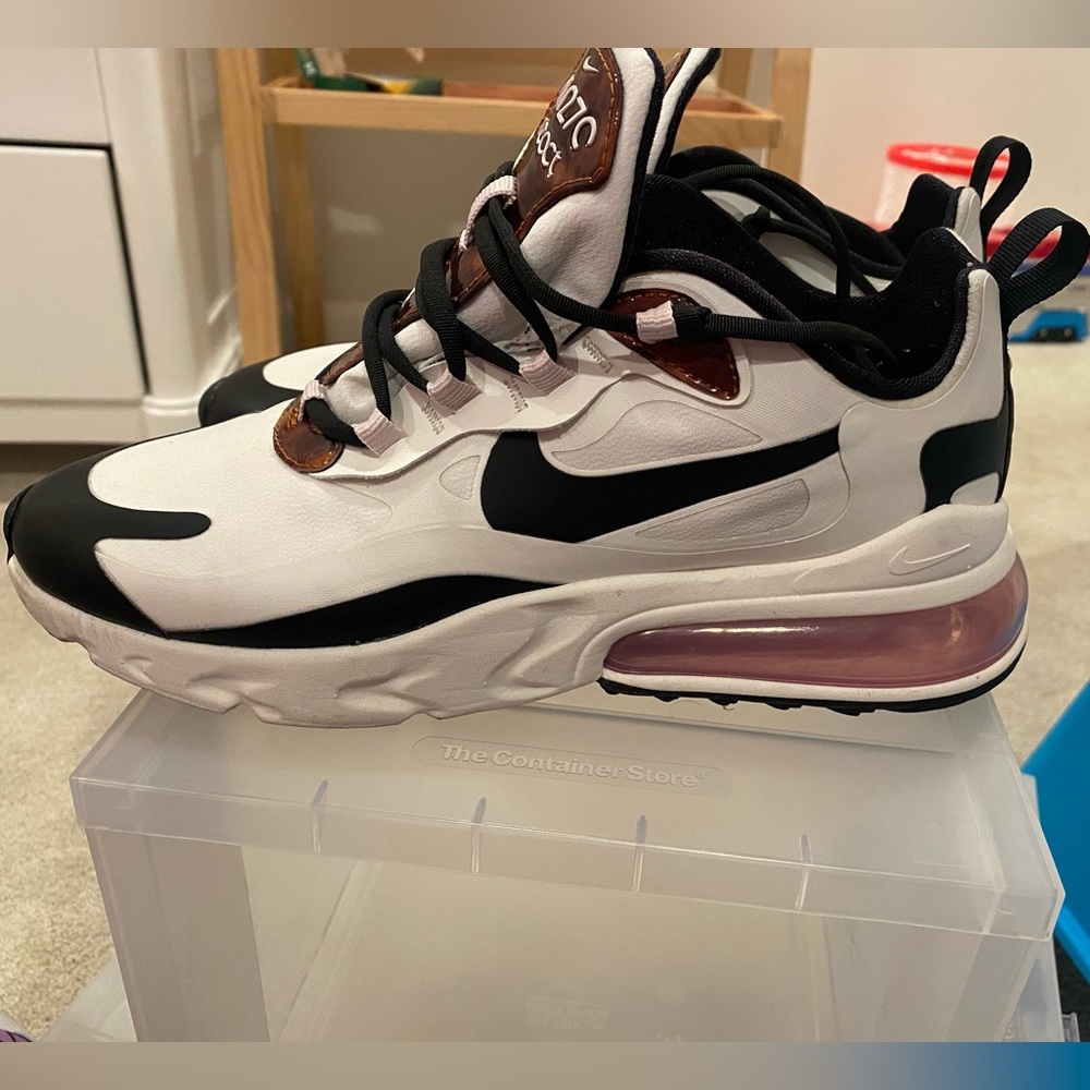 Nike Airmax 270 React Tortise, WOMANS size 7.5